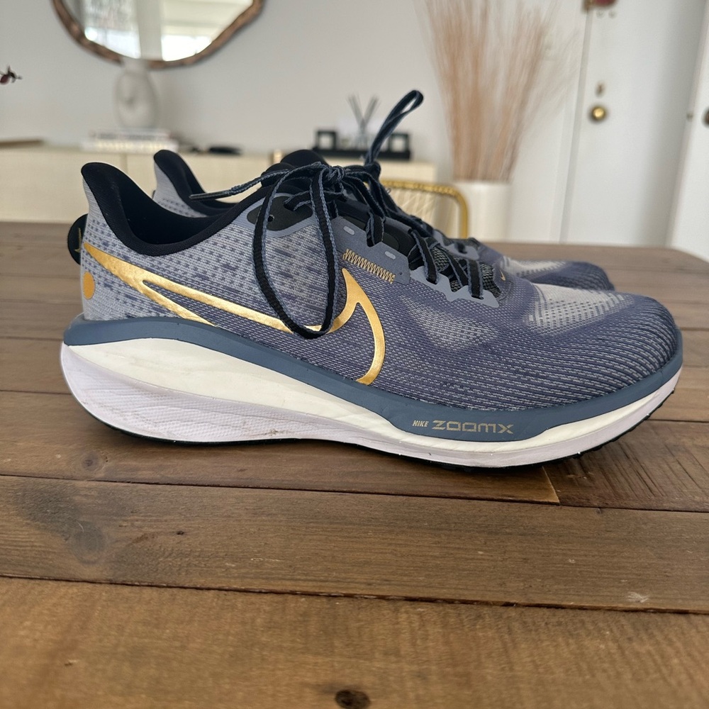 Nike Vomero 17 Women’s Road Running Shoes